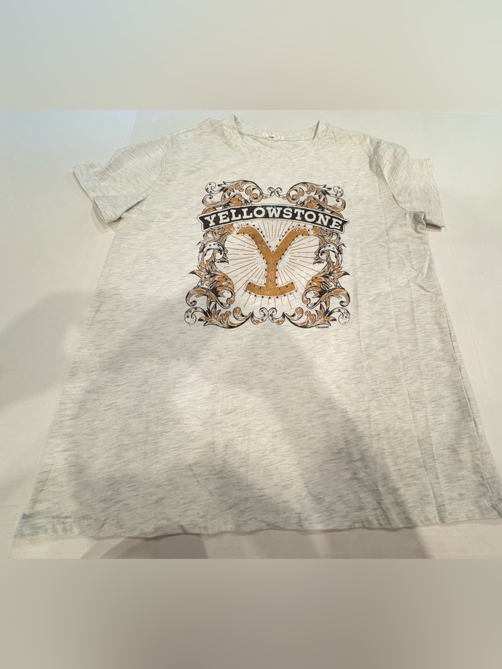 Maurices White Heather Short Sleeve Yellowstone Stoned Graphic Tee